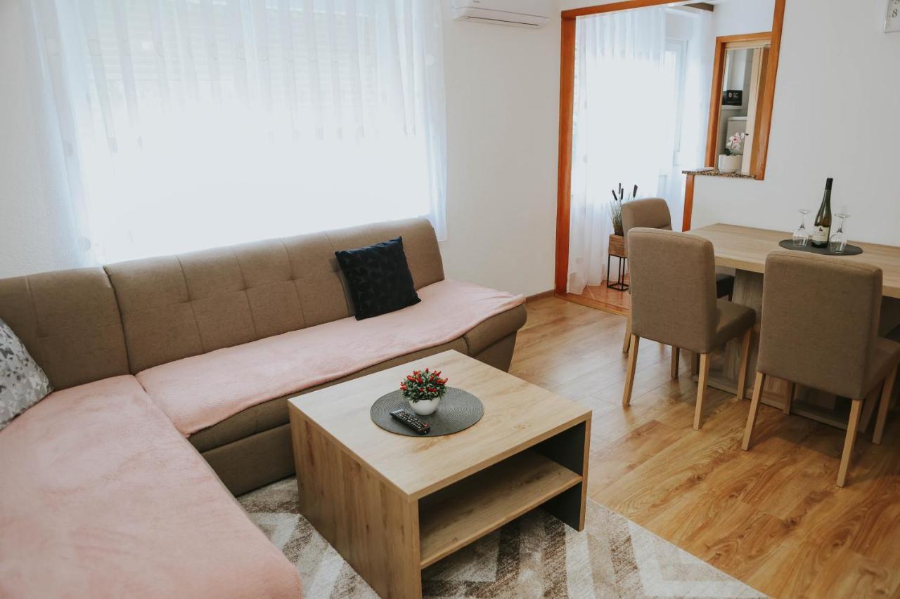 I&T Apartman Gospić Dış mekan fotoğraf